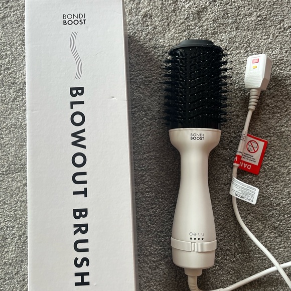 Hair Bondi Boost Blowout Brush Poshmark